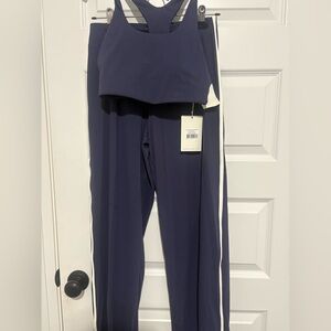 NWT Wilo Wide Leg Legging with Stripe and Bra Set in Navy Size Small